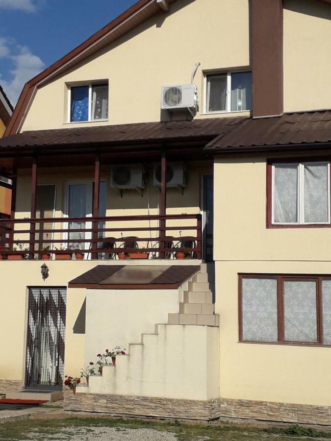Pensiunea Krystinne Hunedoara Esterno foto